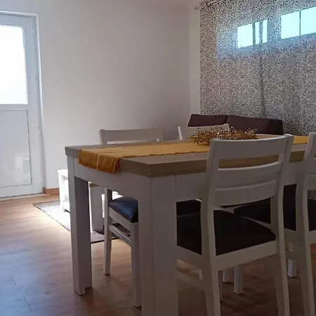 Gæstehus Mondalva 3*
