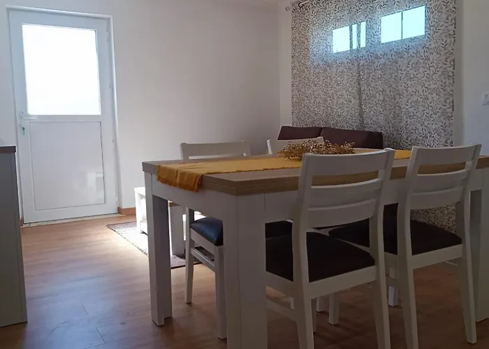 Gæstehus Mondalva 3*